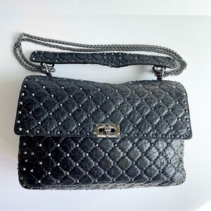 VALENTINO GARAVANI 
Craquele Nappa Large‎ Rockstud Spike Shoulder Bag Black